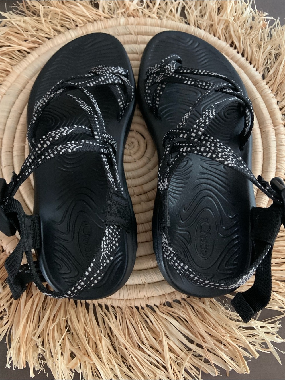 CHACO Women's Z/Volv X2 Sandals Black‎ White Size 7 - Picture 6 of 12